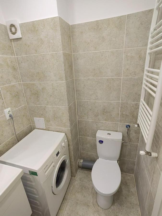 Militari Luxury Flat Lägenhet Roşu Exteriör bild